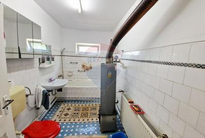 Casa si teren Zanesti - 10