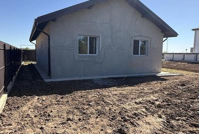 Casă cu Teren 450 Mp în Brănești - 4