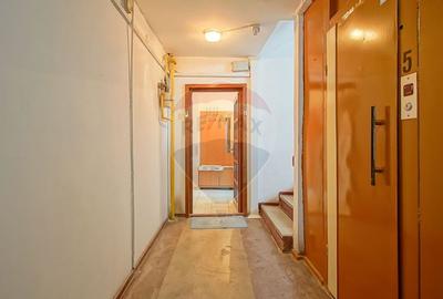 Apartament cu 2 camere semidecomandat în Florilor - 12