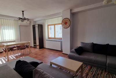 Apartament cu 3 camere decomandat în Central - 1