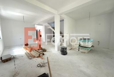 Duplex cu 5 camere în Dumbrăvița
