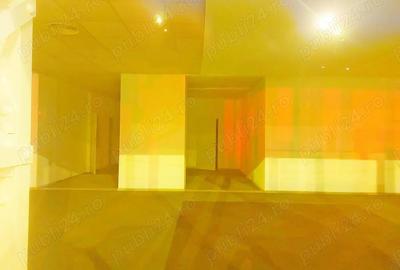 Semi-central - spatiu comercial de 135 de mp. - 2