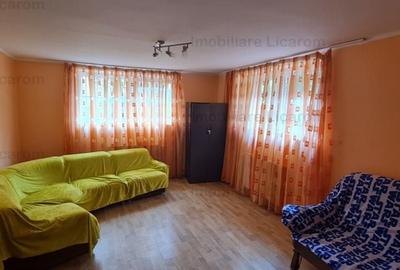 Casa individuala cu 2 apartamente, 6 camere,teren 403 mp,ASTRA. - 1