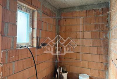 Casă individuală cu 5 camere cu Canalizare în Șelimbăr - 7