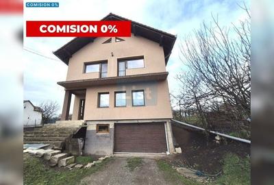 Casă cu 6 camere cu Canalizare în Dezmir