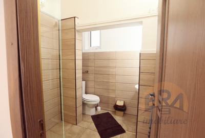 Casa cu 3 apartamente, P-ta Unirii , Str. Primariei - 6