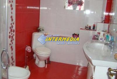 Casă individuală cu 7 camere cu Canalizare în Cetate - 3