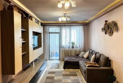 Apartament cu 3 camere decomandat, mobilat în Tractorul