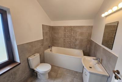 Casă individuală cu 4 camere cu Canalizare în Tunari - 9