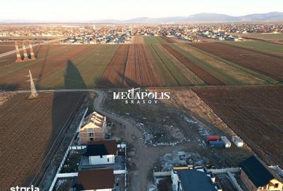 Teren de 846 mp, în Sânpetru