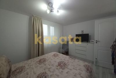 Casă cu 5 camere cu Canalizare în Sud - 32