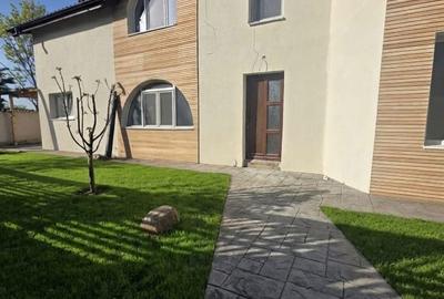 Casă cu 6 camere cu Teren 550 Mp în Berceni