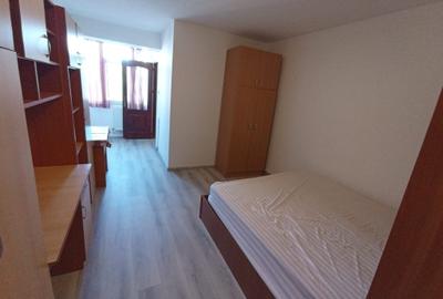 Garsonieră decomandată în Nicolina - 3