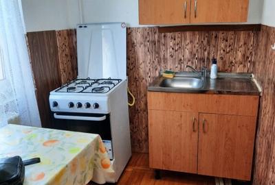 Proprietr, inchiriez garsoniera 32mp, central, confort 1,etaj 3, balco Proprietr, inchiriez garsoniera 32mp, central, confort 1,etaj 3, balco - 4