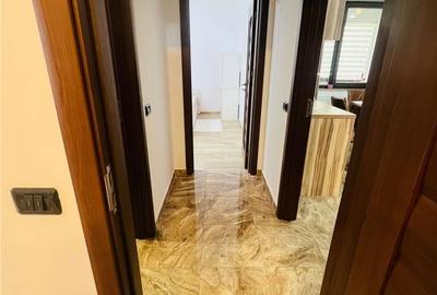 Apartament cu 3 camere, mobilat în Tractorul - 3