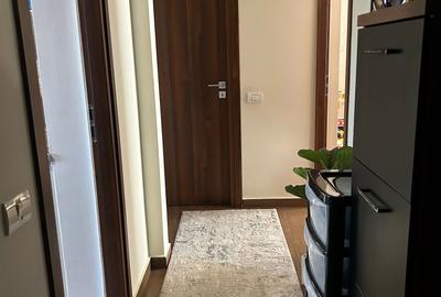 Apartament cu 2 camere decomandat în CET - 8
