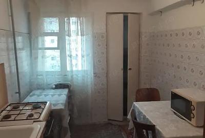 Inchiriez 3 camere Nord - 4