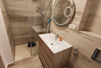 Apartament cu 3 camere decomandat în Sud - 11