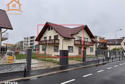 Casă cu 5 camere cu Canalizare în Central