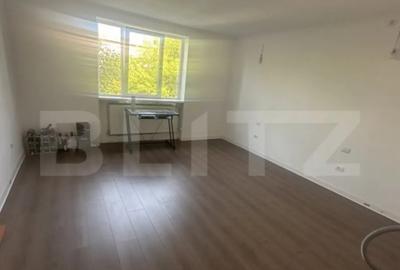 Casă cu 3 camere cu Teren 385 Mp în 14 Mai - 8