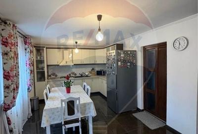 Casa / Vila cu 6 camere de vanzare in zona Ultracentral - 3