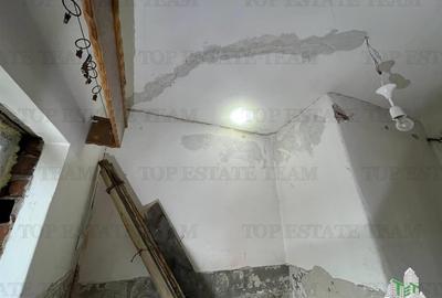 2 garsoniere adiacente la rosu pe Calea Grivitei, etaj 4 - 2