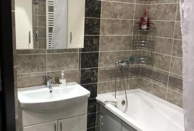 Apartament cu 2 camere decomandat în Soarelui