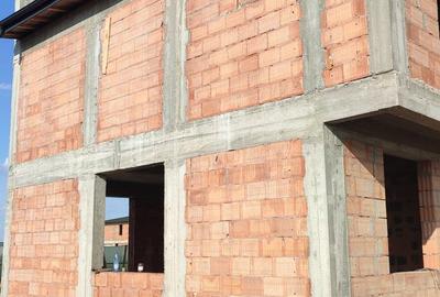 Casă cu 4 camere cu Teren 369 Mp în Vidra - 3