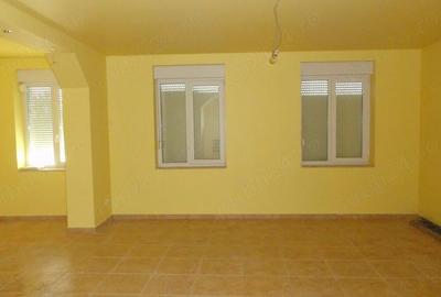 Casă cu 5 camere cu Teren 1500 Mp în Sânnicolau Mic - 14