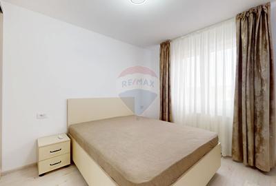 Apartament cu 2 camere decomandat în Tractorul - 4
