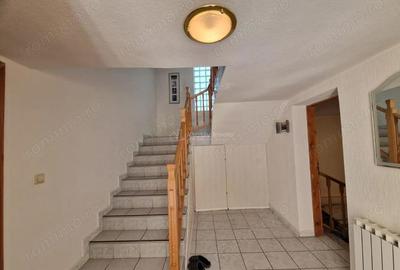 Casă cu 7 camere cu Teren 720 Mp în Vest - 6