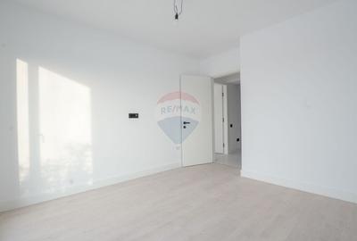 De vanzare apartament de lux cu 4 camere, curte de 279 mp in Pallady - 17