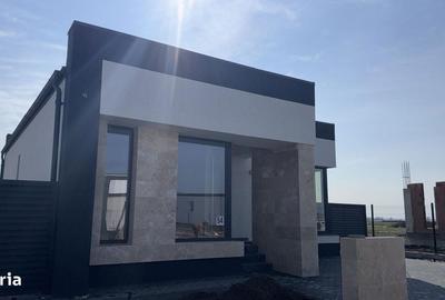Casă cu 3 camere în Berceni - 2