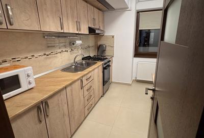 Garsonieră decomandată în Central - 2