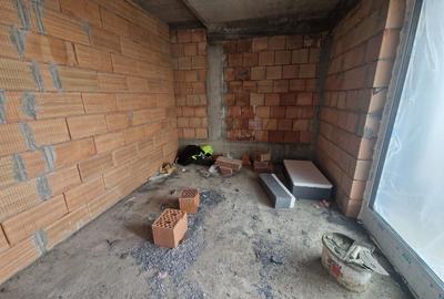 Duplex cu 5 camere cu Canalizare în Iris - 17