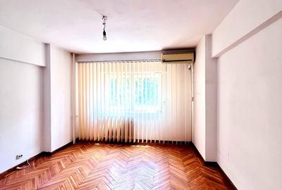 Apartament cu 3 camere în P-ța Unirii - 9