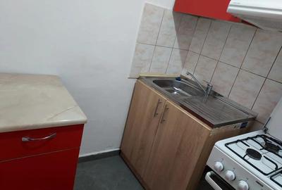 De inchiriat garsoniera Zona ?agului - 9