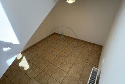 Casă cu 4 camere în Calea Moldovei - 2