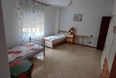 Casă cu 4 camere în Bălțați - 2