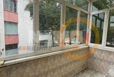 Apartament cu 4 camere circular în Central - 13