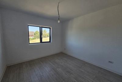 Vila eleganta tip duplex Visan - 12