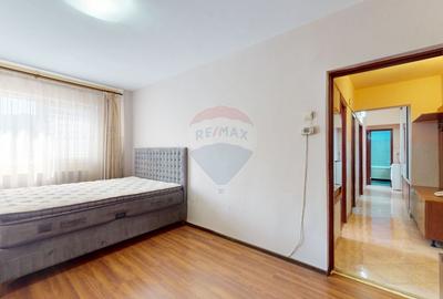 REZERVAT | Apartament 3 camere | Decomandat | Etaj intermediar - 2