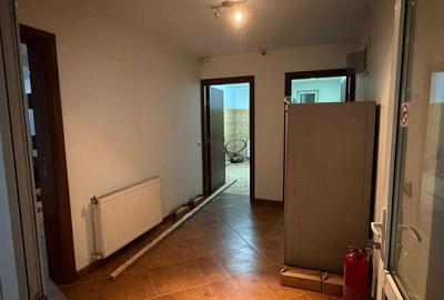 Spațiu comercial, de 53 mp, în Micșunești-Moară - 2