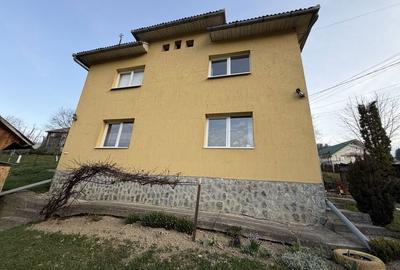 Casă cu 4 camere în Central - 8