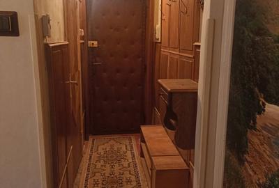 Apartament cu 3 camere semidecomandat în Simeria - 5