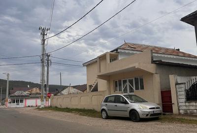 Casă individuală cu 6 camere cu Teren 350 Mp în Homocea - 3