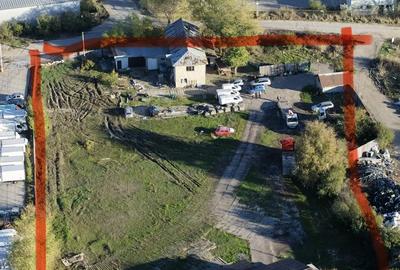 Teren de 8500 mp, în Central - 3