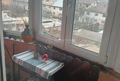 Apartament cu 3 camere decomandat în Cornetu - 12