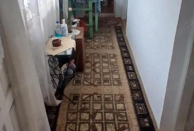 Casă cu 3 camere cu Teren 501 Mp în Brănești - 1