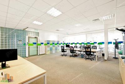 Spațiu comercial, de 72 mp, în Central - 4